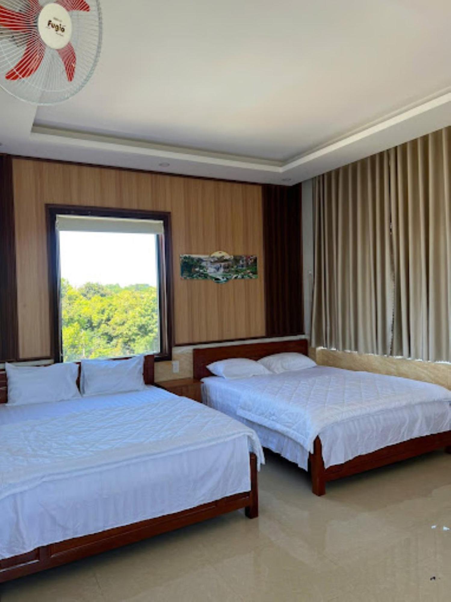 Binh Minh Hotel بلايكو المظهر الخارجي الصورة