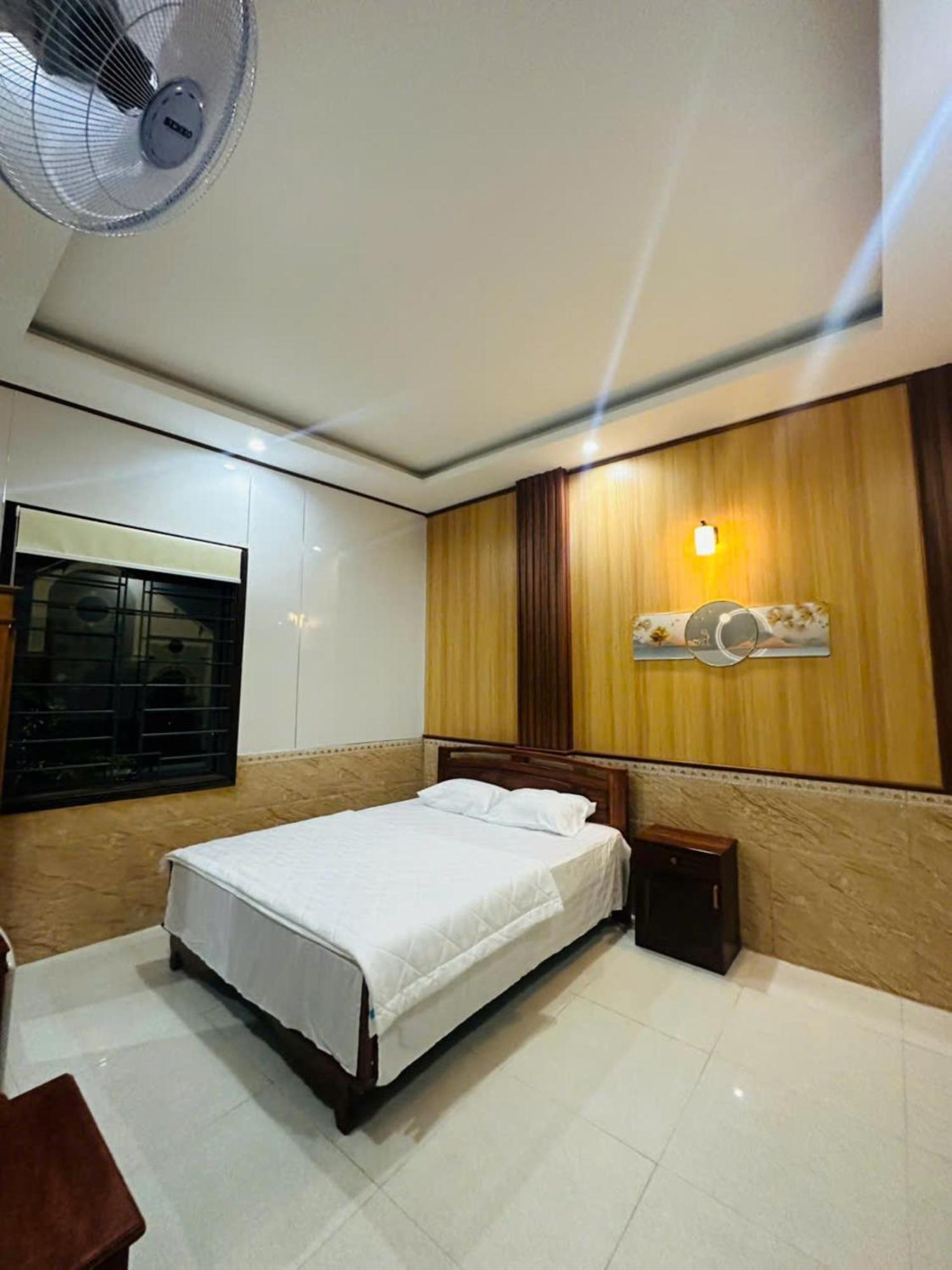 Binh Minh Hotel بلايكو المظهر الخارجي الصورة